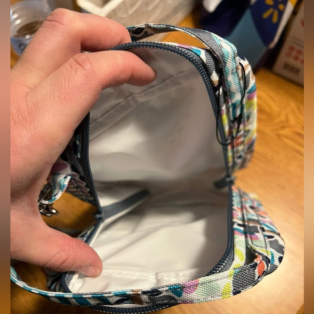 Vera Bradley Floral Pattern Cooler Bag - Picture 2 of 2